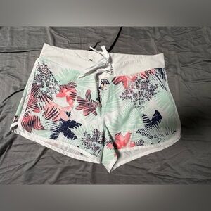 Board shorts with liner